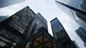 Fachada corporativa do Banco Central do Brasil e sistema bancário financeiro
